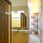 بيت شباب Oskars Absteige