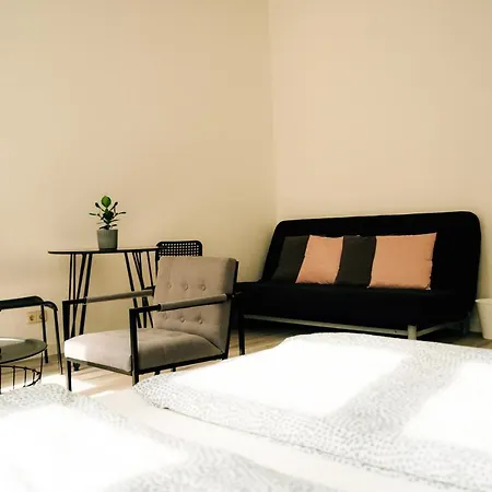 Oskars Absteige Hostel *