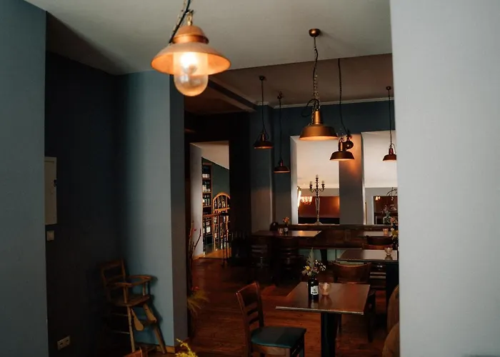 Oskars Absteige بيت شباب *