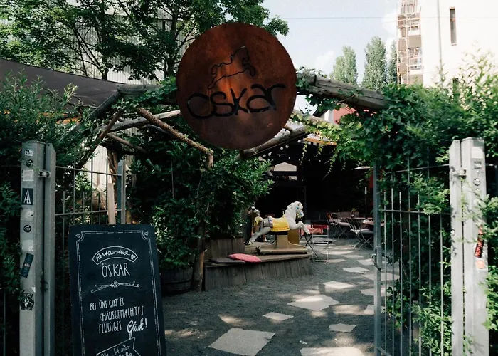 Oskars Absteige بيت شباب *