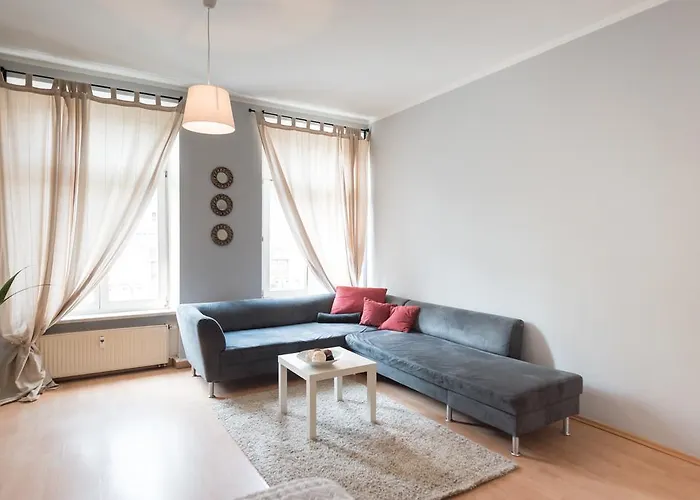 Oskars Absteige * لبسيا