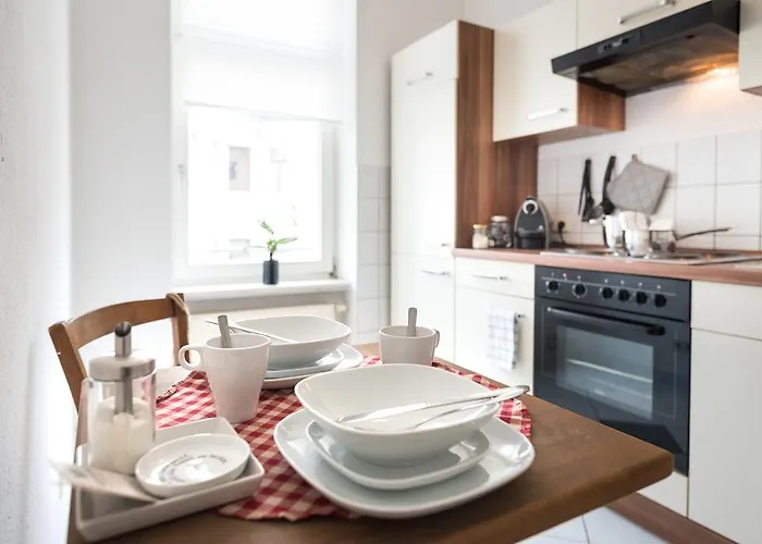 Oskars Absteige بيت شباب